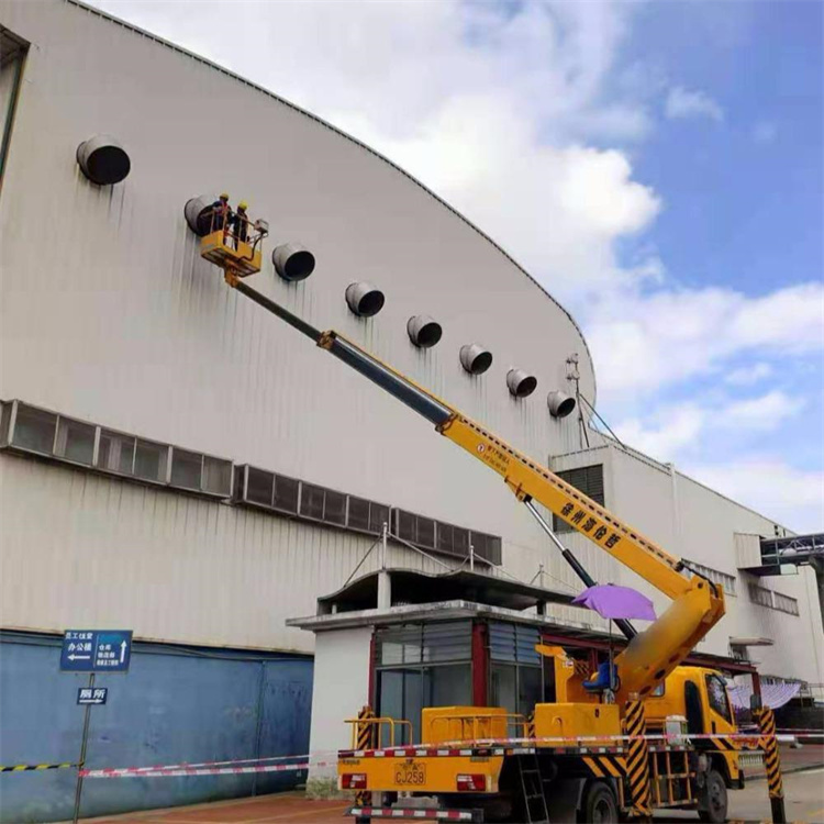 涧西高空作业车出租服务：专业广告牌安装解决方案