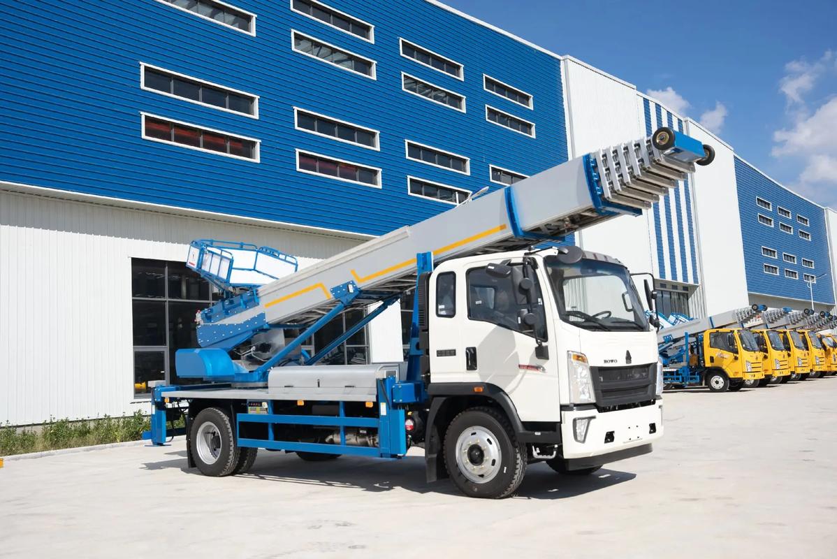 涧西出租云梯车高空作业车 建筑垃圾搬运